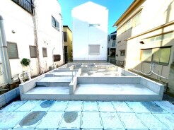 基礎から完成済みの住まいまで、各工程をご確認いただけます。
