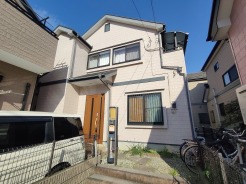 JR京浜東北・武蔵野線「南浦和」駅東口徒歩１分、提携駐車場もあります。エステート白馬南浦和店までお気軽にお問い合わせください。
 