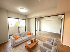 CGで家具を配置しております。家具配置のイメージにご覧ください。
