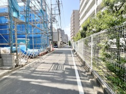 前面道路含む現地写真

