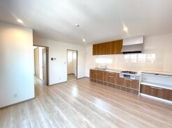 開放感と採光にこだわった広々ＬＤＫ。
