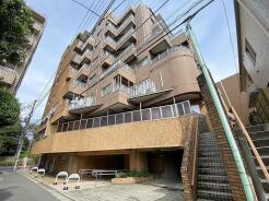 こちらのマンションは、全33戸のコミュニティです。
