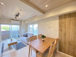 ご家族みんながゆったりくつろげる広々リビング。
