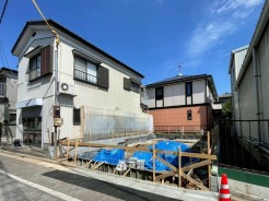 今なら建築中の住まいをご覧いただけます。構造体の質問もお気軽に。
