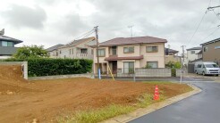 前面道路含む現地写真

