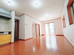 開放感と採光にこだわった広々ＬＤＫ。
