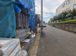 前面道路含む現地写真
