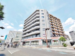 北浦和駅徒歩2分、忙しい朝が助かる立地。
