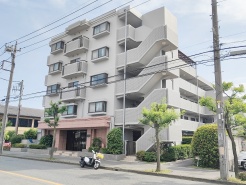南鳩ヶ谷駅徒歩5分、忙しい朝が助かる立地。
