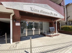 エントランス外
