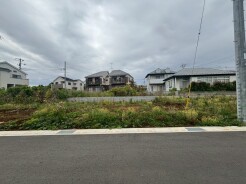 前面道路含む外観