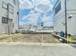 南与野駅徒歩約7分分の近さ。通勤や通学にも便利。
