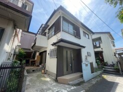 通勤、通学がちょっとした運動にもなる、駅徒歩15分。
