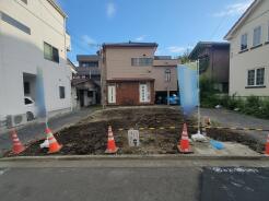 今なら建築中の住まいをご覧いただけます。構造体の質問もお気軽に。
