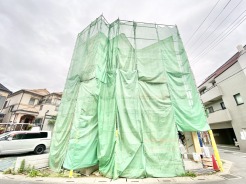 今なら建築中の住まいをご覧いただけます。構造体の質問もお気軽に。
