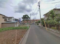 前面道路含む現地写真
