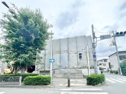 建築条件なしの土地です。お好きなハウスメーカーで建築可能です。