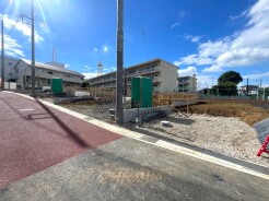 前面道路含む現地写真
