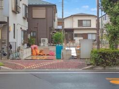 1号棟 基礎から完成済みの住まいまで、各工程をご確認いただけます。
