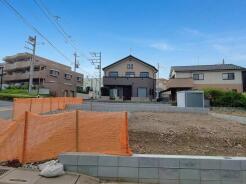 1号棟 基礎から完成済みの住まいまで、各工程をご確認いただけます。
