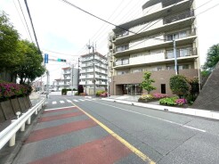 前面道路含む現地写真
