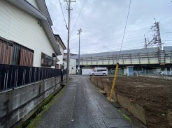 前面道路含む現地写真
