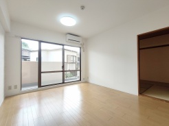 南向きで明るいリビング