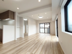 リビングダイニング