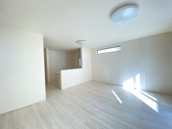 開放感と採光にこだわった広々ＬＤＫ。
