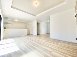 開放感と採光にこだわった広々ＬＤＫ。
