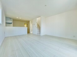 シンプルにまとめられた空間で、穏やかな暮らしを想像できます
