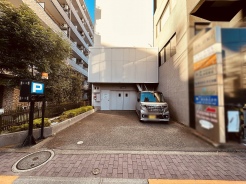 周辺のエリアで他にも沢山売りに出ている物件があります。インターネット掲載前の情報などもありますのでお気軽にお問合せください。まとめてご見学できます。
