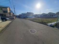 周辺のエリアで他にも沢山売りに出ている物件があります。インターネット掲載前の情報などもありますのでお気軽にお問合せください。まとめてご見学できます。

