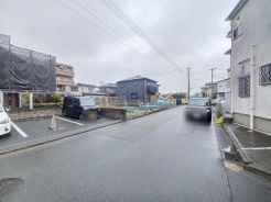 周辺のエリアで他にも沢山売りに出ている物件があります。インターネット掲載前の情報などもありますのでお気軽にお問合せください。まとめてご見学できます。
