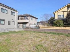 現地のご見学予約もスタートしました。周辺で売りに出ている物件も沢山御座います。まとめてご見学ができますのでお気軽にお申しつけください。
