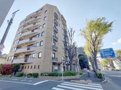 現地のご見学予約もスタートしました。周辺で売りに出ている物件も沢山御座います。まとめてご見学ができますのでお気軽にお申しつけください。
