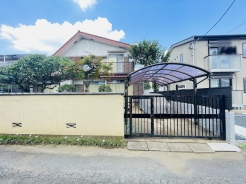 現地のご見学予約もスタートしました。周辺で売りに出ている物件も沢山御座います。まとめてご見学ができますのでお気軽にお申しつけください。
