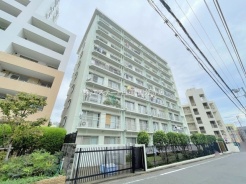 現地のご見学予約もスタートしました。周辺で売りに出ている物件も沢山御座います。まとめてご見学ができますのでお気軽にお申しつけください。

