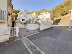 武蔵村山市中藤３丁目