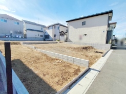 現地のご見学予約もスタートしました。周辺で売りに出ている物件も沢山御座います。まとめてご見学ができますのでお気軽にお申しつけください。
