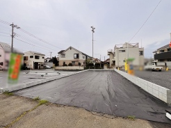 現地のご見学予約もスタートしました。周辺で売りに出ている物件も沢山御座います。まとめてご見学ができますのでお気軽にお申しつけください。
