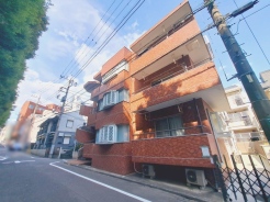 現地のご見学予約もスタートしました。周辺で売りに出ている物件も沢山御座います。まとめてご見学ができますのでお気軽にお申しつけください。
