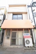 土地物件にはご確認頂くポイントがたくさんございます、土地だけのご見学の際もご遠慮せず、ぜひお気軽に担当スタッフにお申しつけくださいませ。
