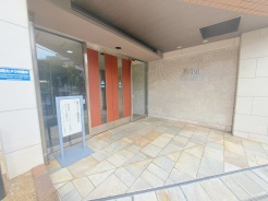 周辺のエリアで他にも沢山売りに出ている物件があります。インターネット掲載前の情報などもありますのでお気軽にお問合せください。まとめてご見学できます。
