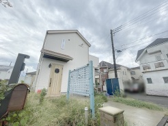 現地のご見学予約もスタートしました。周辺で売りに出ている物件も沢山御座います。まとめてご見学ができますのでお気軽にお申しつけください。
