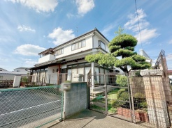 現地のご見学予約もスタートしました。周辺で売りに出ている物件も沢山御座います。まとめてご見学ができますのでお気軽にお申しつけください。
