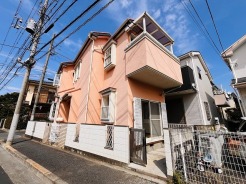 現地のご見学予約もスタートしました。周辺で売りに出ている物件も沢山御座います。まとめてご見学ができますのでお気軽にお申しつけください。
