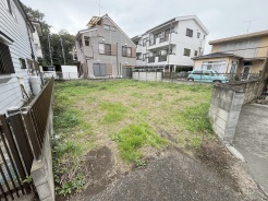 現地のご見学予約もスタートしました。周辺で売りに出ている物件も沢山御座います。まとめてご見学ができますのでお気軽にお申しつけください。
