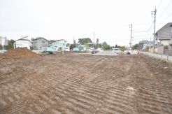 現地のご見学予約もスタートしました。周辺で売りに出ている物件も沢山御座います。まとめてご見学ができますのでお気軽にお申しつけください。
