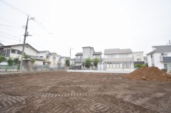 白馬グループの白馬建設にて、プラン作成、イメージパース作成を数日で行えます。　希望の間取りはどの位の大きさか？、一体どの位の広さの土地が適切か？まずはたたき台のプランと見積りを作りましょう、担当者へお申しつけください。
